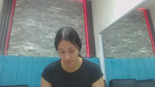 Lil Rose2006 online show from 28, 10, 2025