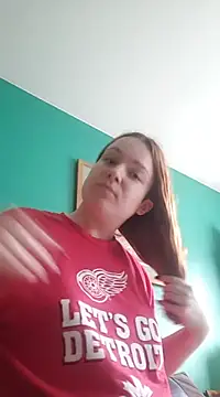 Snapshot of bigbutttmilf chatting on 5, 10, 2025 bigbutttmilf online show from 5, 10, 2025