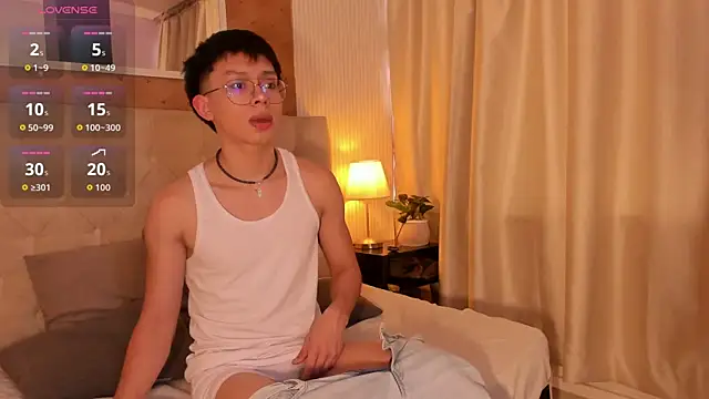 liam twiink online show from 28, 10, 2025