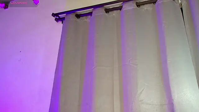 Missdionne curly online show from 12, 2, 2026