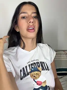 Julieta Duque online show from 24, 7, 2026