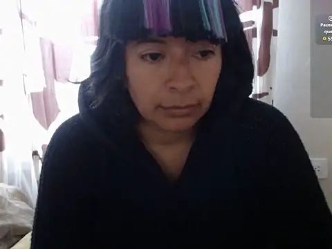 Snapshot of Acelinrose chatting on 8, 5, 2026 Acelinrose online show from 8, 5, 2026