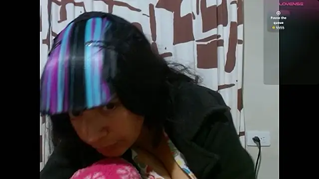 Snapshot of Acelinrose chatting on 11, 6, 2026 Acelinrose online show from 11, 6, 2026