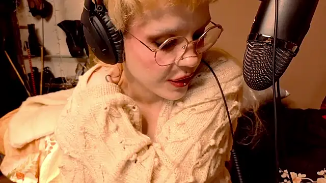 tacodeluxxxe online show from 1, 12, 2025