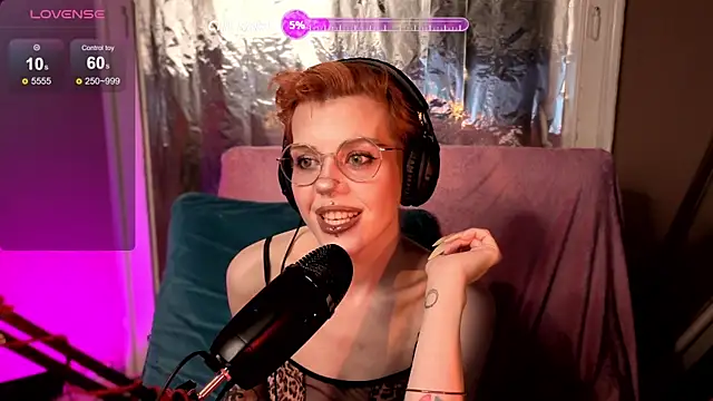 tacodeluxxxe online show from 12, 4, 2026