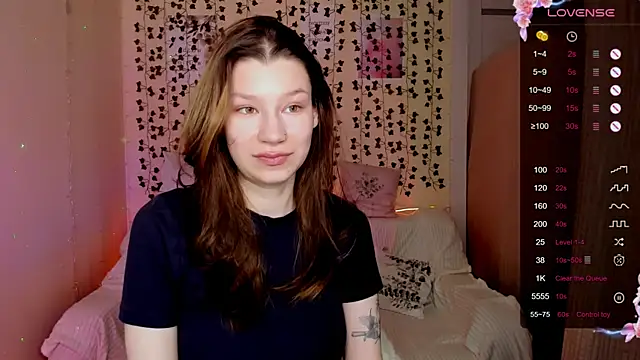 LinaBlossom  online show from 4, 12, 2025