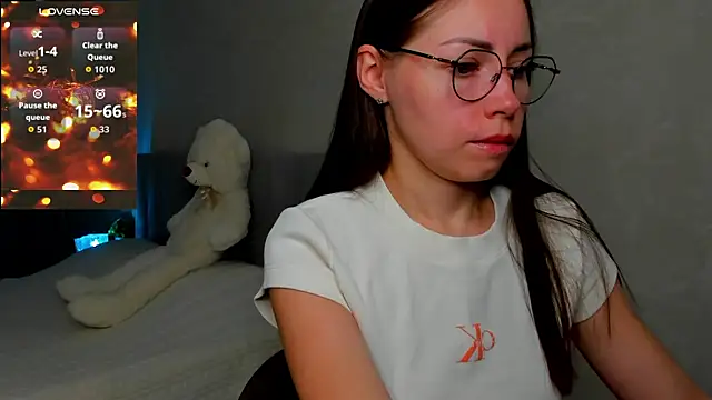 Snapshot of fun_nd_bun chatting on 22, 7, 2026 fun nd bun online show from 22, 7, 2026