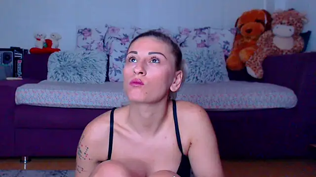 CassieSpell online show from 3, 2, 2026