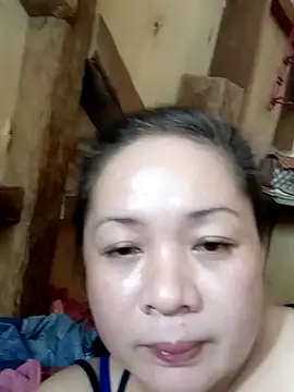 Snapshot of hornymom_01 chatting on 28, 9, 2025 hornymom 01 online show from 28, 9, 2025
