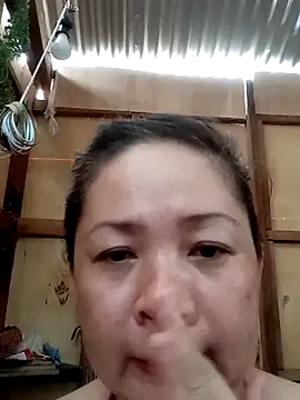 Snapshot of hornymom_01 chatting on 29, 9, 2025 hornymom 01 online show from 29, 9, 2025