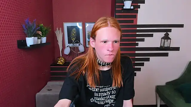 ChloeValentinee online show from 24, 9, 2025