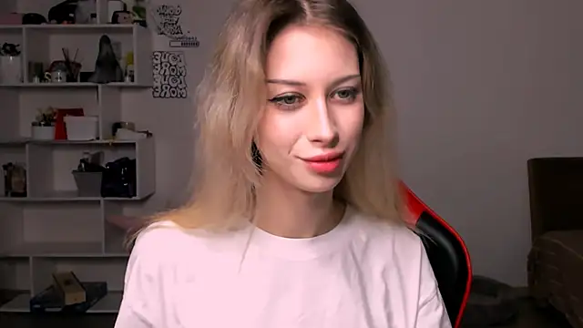 Lori lolii online show from 16, 11, 2025