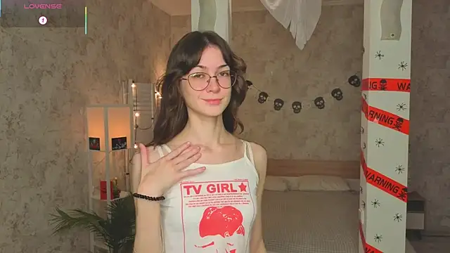 ReneeLippeatt online show from 29, 10, 2025