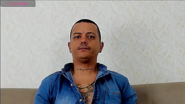 MaximoHall86 online show from 30, 10, 2025