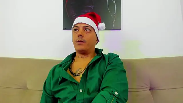 MaximoHall86 online show from 3, 12, 2025