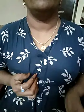 Snapshot of Nalini_telugu chatting on 21, 9, 2025 Nalini telugu online show from 21, 9, 2025