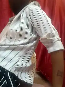 Snapshot of Mansi01 chatting on 5, 10, 2025 Mansi01 online show from 5, 10, 2025