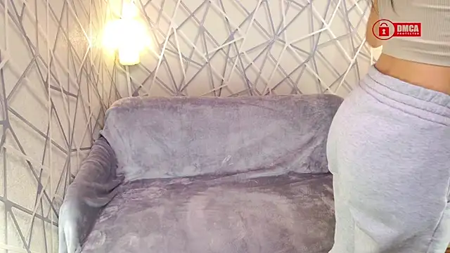 Charming LIA online show from 27, 11, 2025