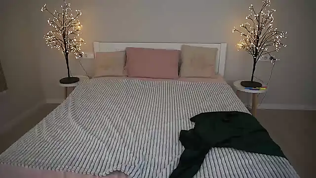 AlinaLiii online show from 18, 11, 2025