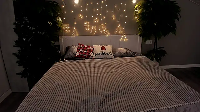 AlinaLiii online show from 17, 12, 2025