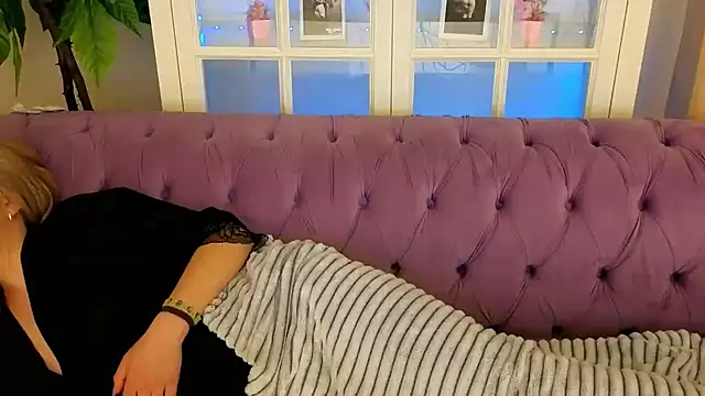 AlinaLiii online show from 25, 3, 2026