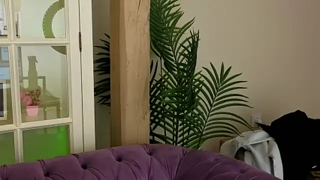 AlinaLiii online show from 2, 4, 2026