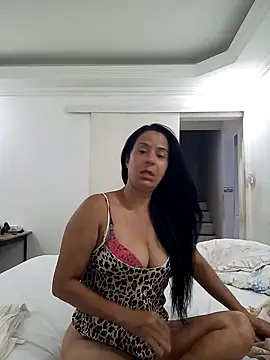 lucineia7 online show from 4, 4, 2026