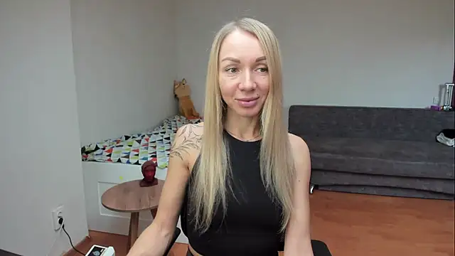 AlisiaCat online show from 22, 4, 2026