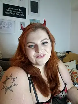 Chrissiosaurus online show from 31, 10, 2025