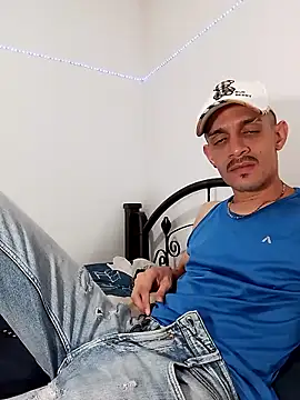 LATINO27CM online show from 18, 10, 2025