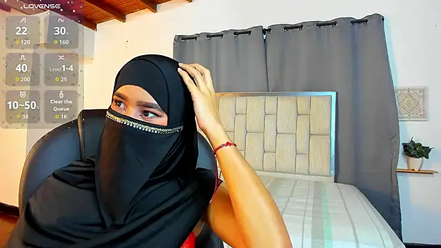 kalila latif online show from 23, 11, 2025