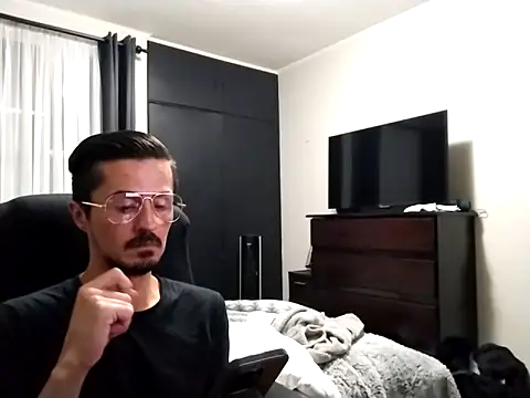 JustBrunox online show from 19, 3, 2025