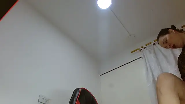 Alice pussyhairy online show from 30, 11, 2025