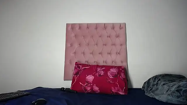 Snapshot of Juiceybileh chatting on 23, 2, 2026 Juiceybileh online show from 23, 2, 2026