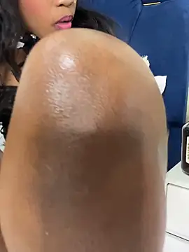 Snapshot of Fun_size86 chatting on 26, 6, 2026 Fun size86 online show from 26, 6, 2026