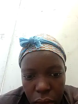 Snapshot of Teedouw_2k chatting on 7, 10, 2025 Teedouw 2k online show from 7, 10, 2025