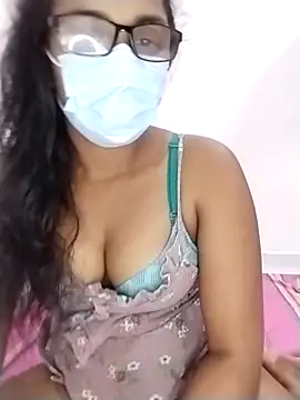 Snapshot of sexybolegirl chatting on 7, 3, 2026 sexybolegirl online show from 7, 3, 2026