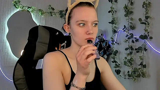 Elastikisss online show from 11, 4, 2026