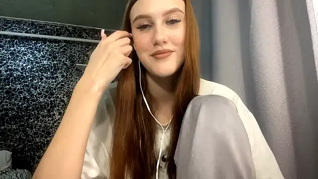 Snapshot of RanaBostel chatting on 8, 10, 2025 RanaBostel online show from 8, 10, 2025