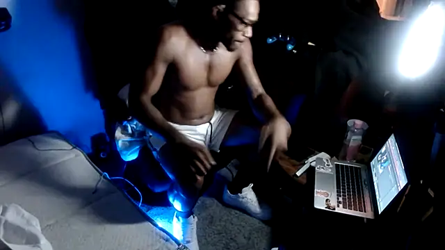 214KingLonggg online show from 19, 5, 2026