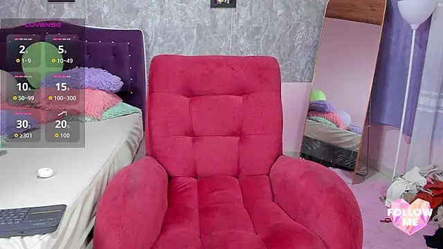 Lauren smiles online show from 5, 2, 2026