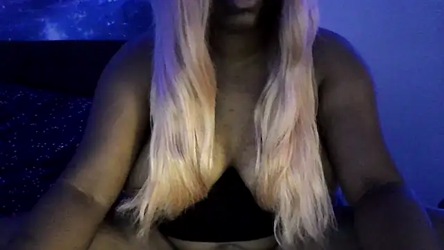 Snapshot of Chocolatekink chatting on 1, 10, 2025 Chocolatekink online show from 1, 10, 2025