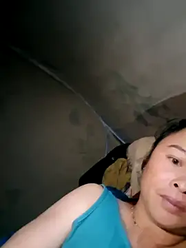 Snapshot of xuxulovezz chatting on 21, 10, 2025 xuxulovezz online show from 21, 10, 2025