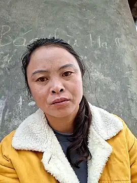 Snapshot of xuxulovezz chatting on 6, 11, 2025 xuxulovezz online show from 6, 11, 2025