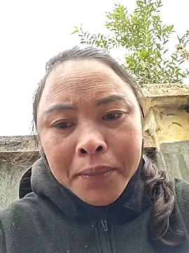 Snapshot of xuxulovezz chatting on 21, 11, 2025 xuxulovezz online show from 21, 11, 2025