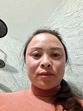 Snapshot of xuxulovezz chatting on 25, 11, 2025 xuxulovezz online show from 25, 11, 2025