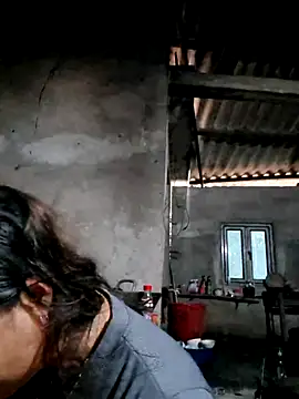 xuxulovezz online show from 5, 12, 2025