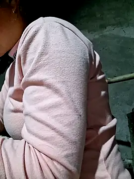 xuxulovezz online show from 8, 3, 2026