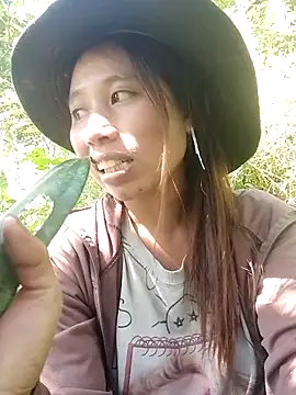 ruby-00 online show from 23, 11, 2025