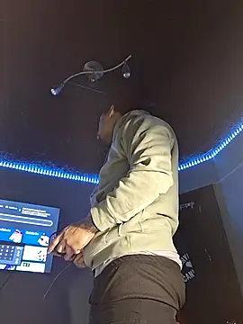 Painstickwes online show from 4, 2, 2026